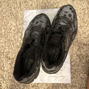 Cecilie Bahnsen x ASICS gel cumulus 16 in black